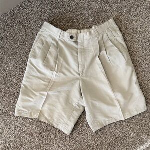 Stylish Cream Men's Flat Front Shorts